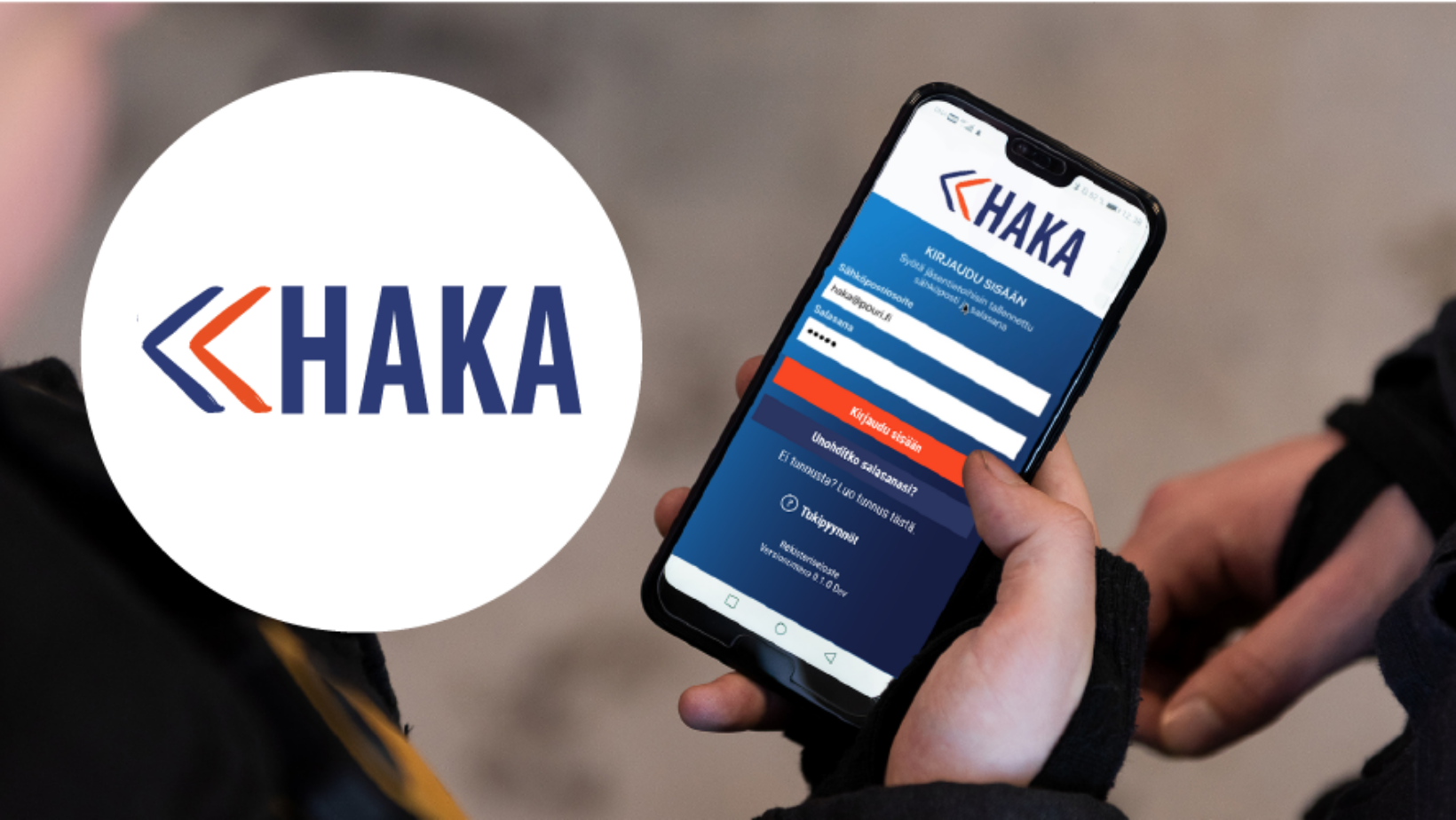 HAKA logo, taustalla käsi, joka pitää puhelinta, jonka ruudulla auki HAKA App.